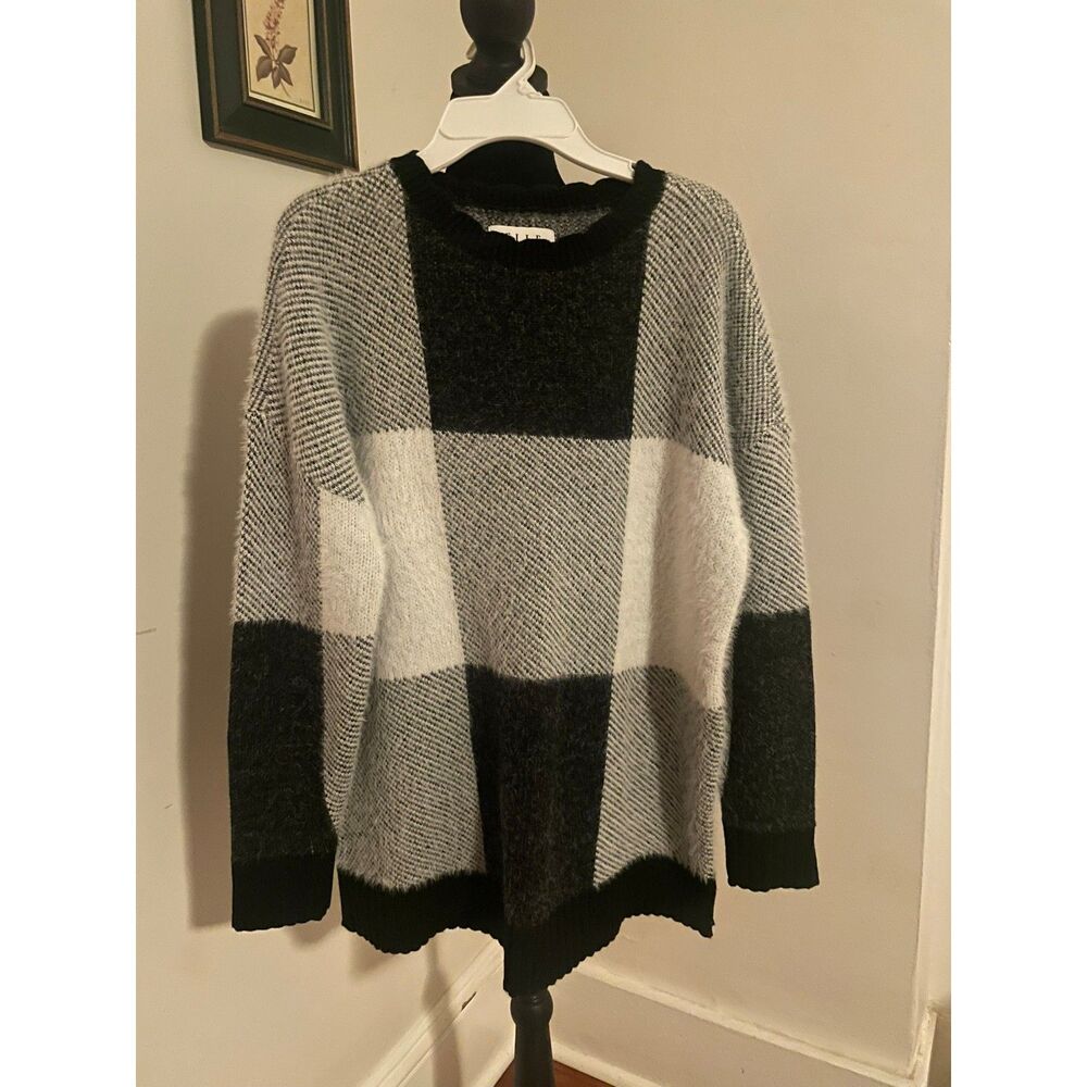NWOT ELLE Buffalo Plaid Color Block Sweater